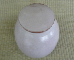 骨壺の画像