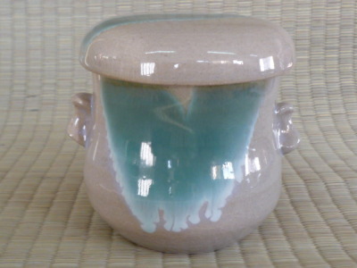 上野焼の骨壺の画像