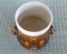 上野焼の骨壺の画像