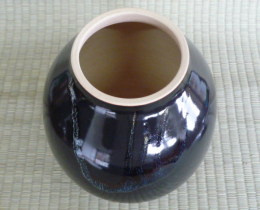 上野焼の骨壺の画像