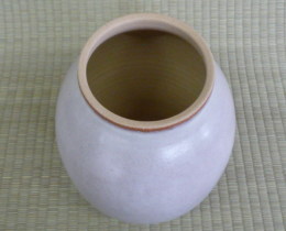 上野焼の骨壺の画像