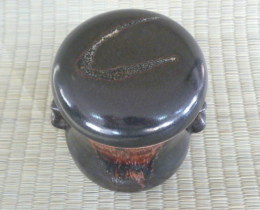 上野焼の骨壺の画像